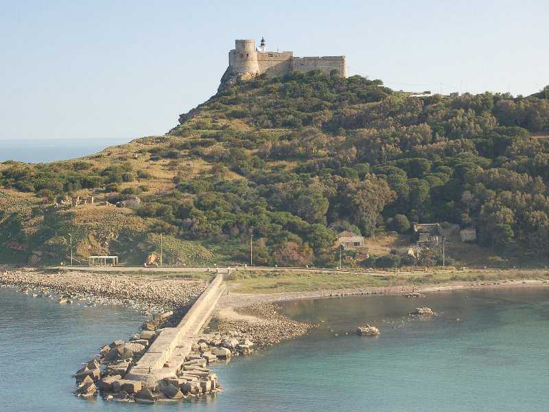 Табарка - вид на древнюю крепость